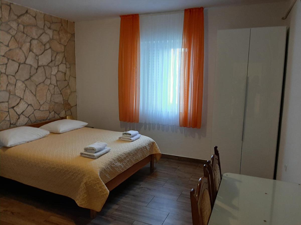 Guest House Renata Zadar Eksteriør billede